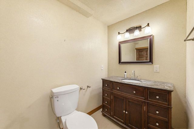 3818 Centennial CIRCLE, Milwaukee, WI 53221