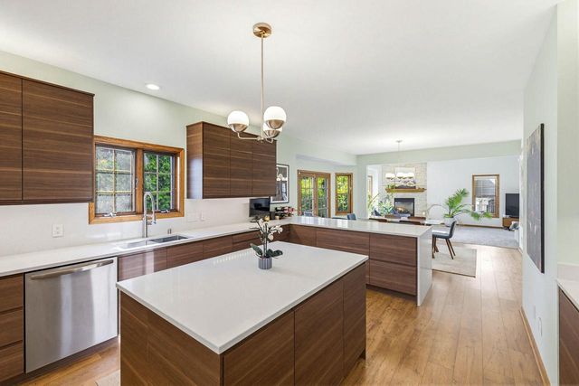 3818 Centennial CIRCLE, Milwaukee, WI 53221