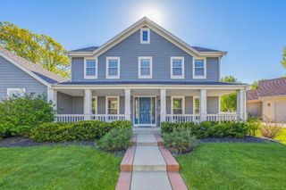 3818 Centennial CIRCLE, Milwaukee, WI 53221