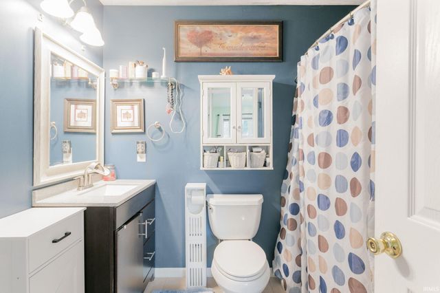 4336 Field Gate Drive E, South Bend, IN 46628
