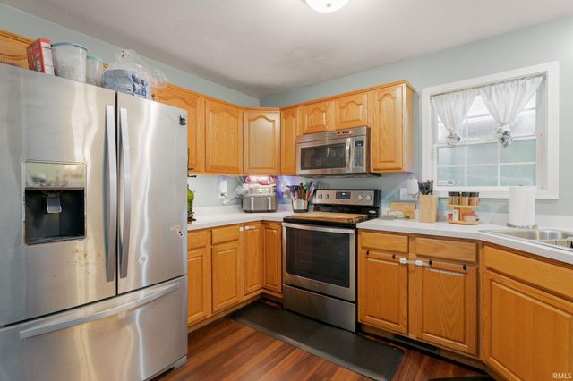 4336 Field Gate Drive E, South Bend, IN 46628