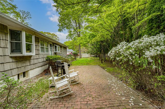 3 Settlers Path, Port Jefferson, NY 11777
