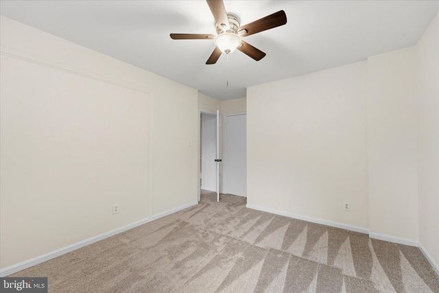10413 COURTHOUSE DR, Fairfax, VA 22030