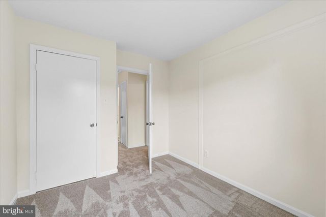 10413 COURTHOUSE DR, Fairfax, VA 22030