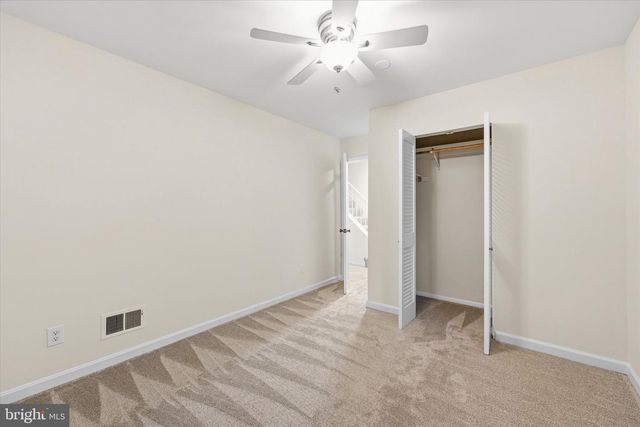 10413 COURTHOUSE DR, Fairfax, VA 22030