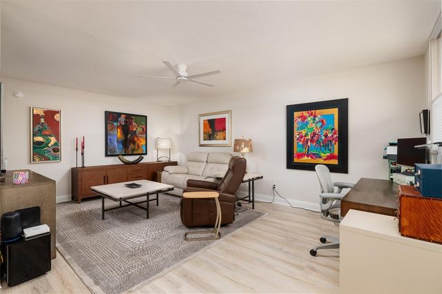 4895 BAY STREET NE 108, St Petersburg, FL 33703