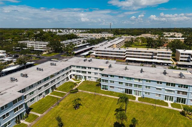 4895 BAY STREET NE 108, St Petersburg, FL 33703