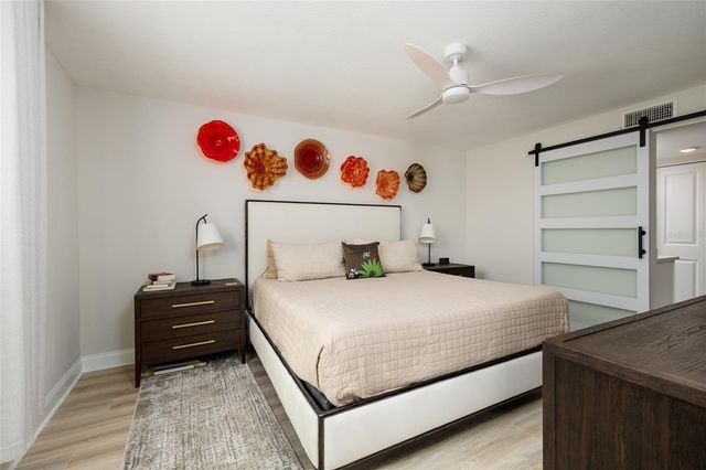 4895 BAY STREET NE 108, St Petersburg, FL 33703
