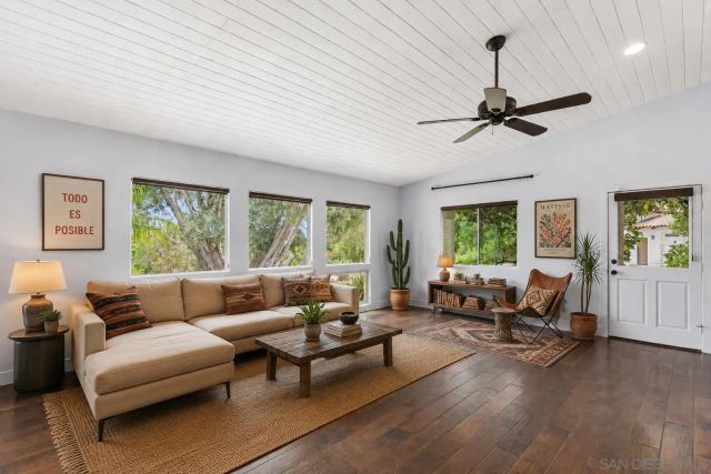 937 Pepper Tree Lane, Fallbrook, CA 92028