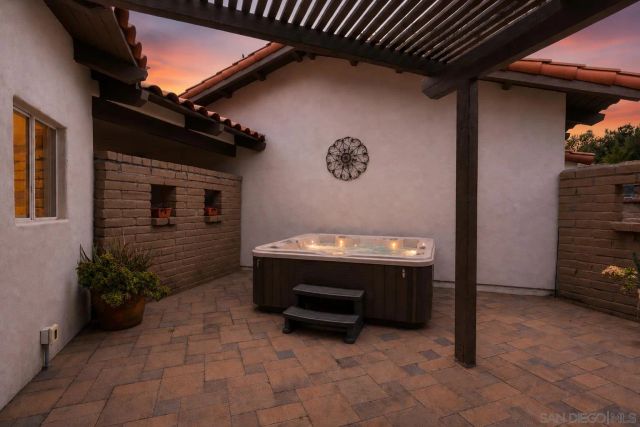 937 Pepper Tree Lane, Fallbrook, CA 92028
