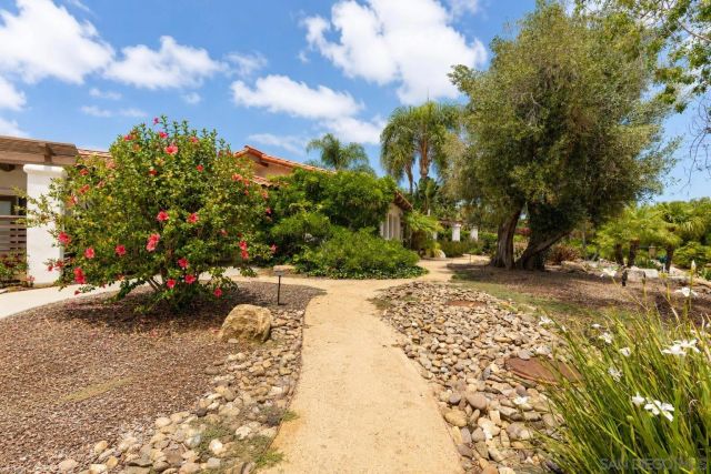 937 Pepper Tree Lane, Fallbrook, CA 92028