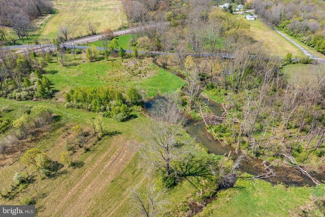 514 LIPSCOMB ROAD, Stuarts Draft, VA 24477