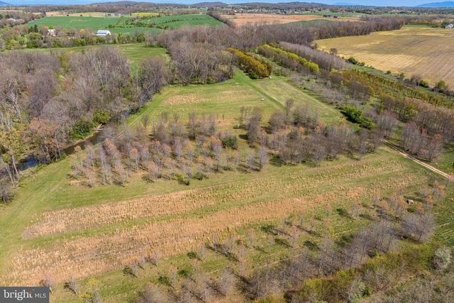 514 LIPSCOMB ROAD, Stuarts Draft, VA 24477