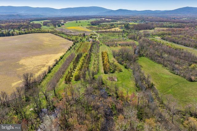 514 LIPSCOMB ROAD, Stuarts Draft, VA 24477