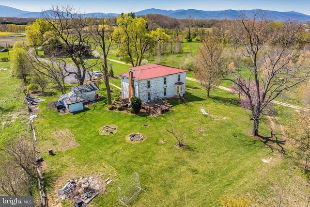 514 LIPSCOMB ROAD, Stuarts Draft, VA 24477