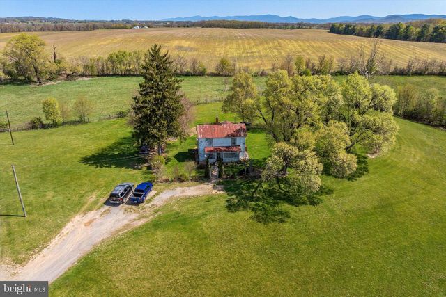 514 LIPSCOMB ROAD, Stuarts Draft, VA 24477