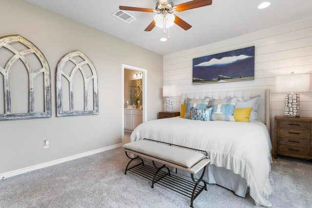 100 Constitution ST, Liberty Hill, TX 78642