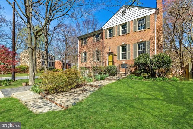6309 AVALON DR, Bethesda, MD 20816