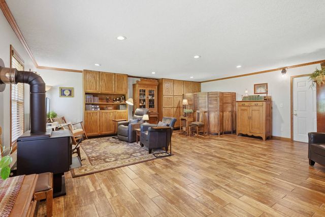 6205 W Kimberly Road, Davenport, IA 52806