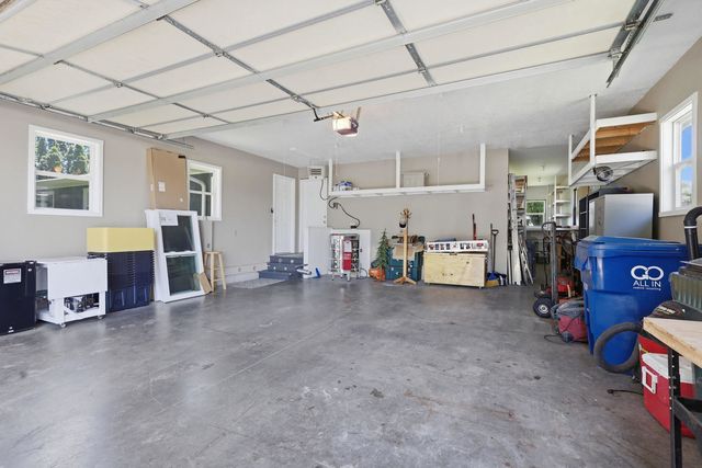 6205 W Kimberly Road, Davenport, IA 52806