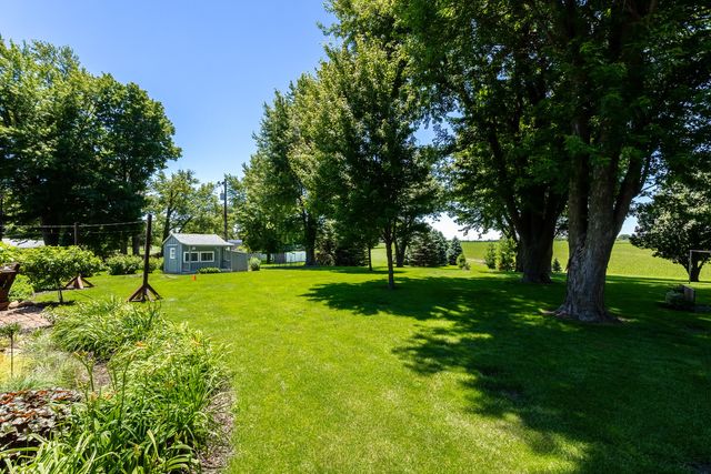 6205 W Kimberly Road, Davenport, IA 52806