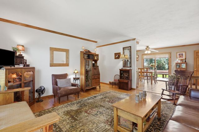 6205 W Kimberly Road, Davenport, IA 52806