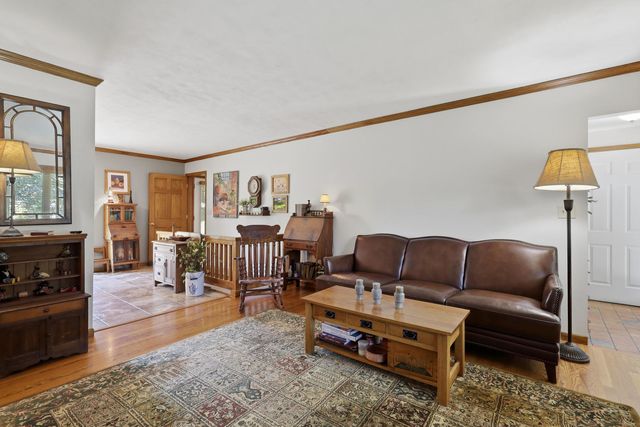 6205 W Kimberly Road, Davenport, IA 52806