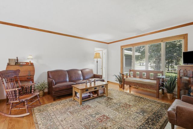 6205 W Kimberly Road, Davenport, IA 52806