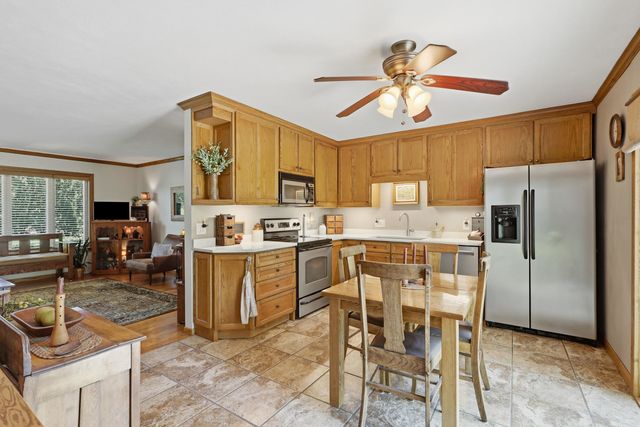 6205 W Kimberly Road, Davenport, IA 52806
