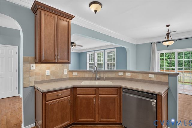 2506 Cascade Meadows Dr, Midlothian, VA 23112