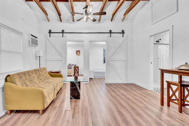 28 Hillcrest Drive, Baiting Hollow, NY 11933