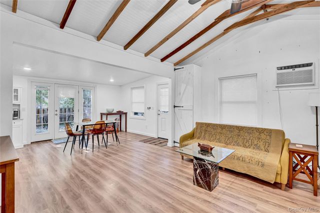 28 Hillcrest Drive, Baiting Hollow, NY 11933