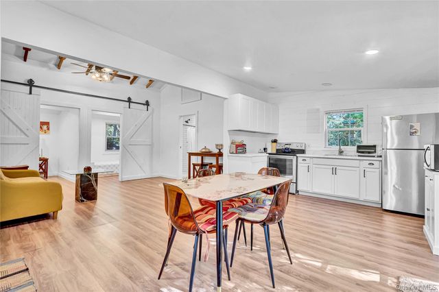 28 Hillcrest Drive, Baiting Hollow, NY 11933