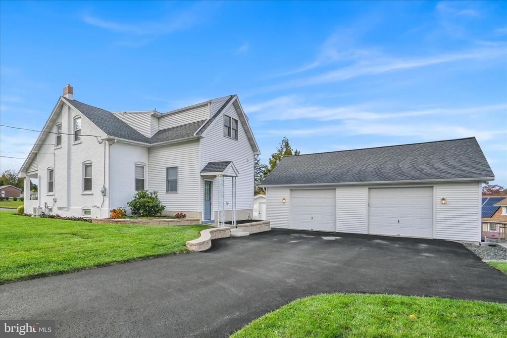 1915 KING ST, Reading, PA 19605