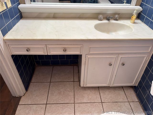 815 Campbell Street, Ardmore, OK 73401