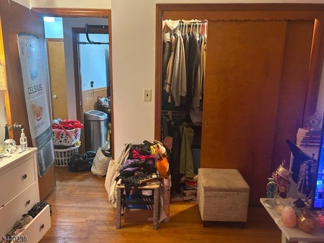 129 Hampton St, Metuchen Boro, NJ 08840
