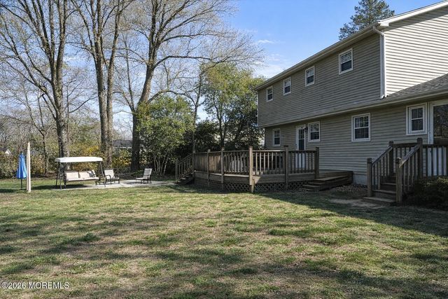 4 Westbrook Road, Howell, NJ 07731
