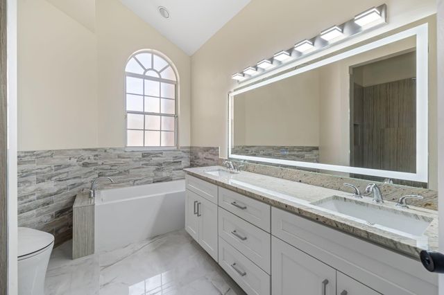 6682 NW 25th Way, Boca Raton, FL 33496