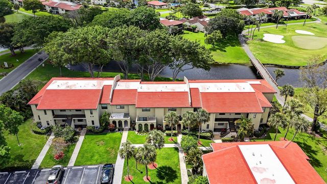 8310 Casa Del Lago D, Boca Raton, FL 33433