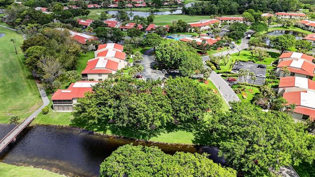 8310 Casa Del Lago D, Boca Raton, FL 33433