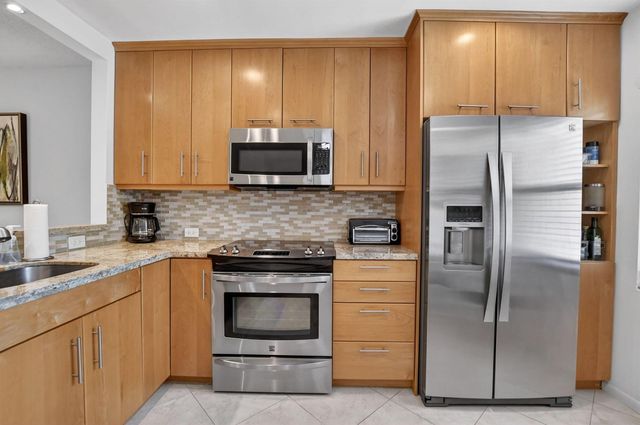 8310 Casa Del Lago D, Boca Raton, FL 33433