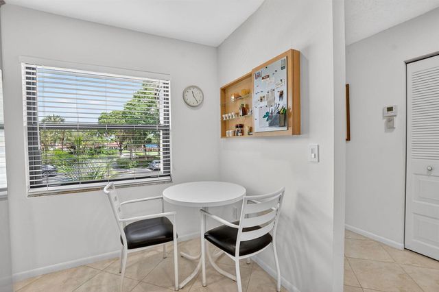 8310 Casa Del Lago D, Boca Raton, FL 33433