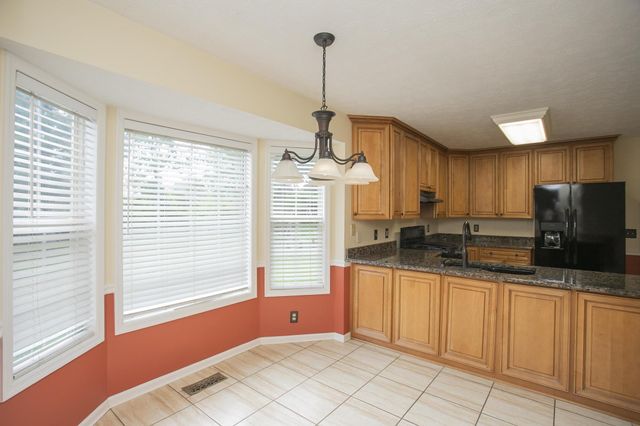 134 Royal Ct, Gallatin, TN 37066