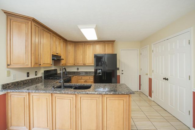 134 Royal Ct, Gallatin, TN 37066