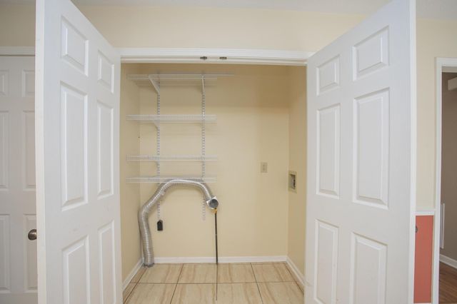 134 Royal Ct, Gallatin, TN 37066