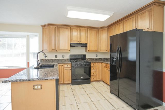 134 Royal Ct, Gallatin, TN 37066