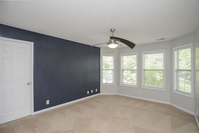 134 Royal Ct, Gallatin, TN 37066