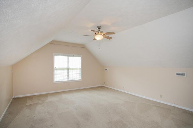 134 Royal Ct, Gallatin, TN 37066