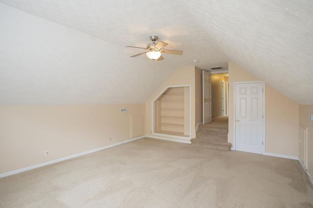 134 Royal Ct, Gallatin, TN 37066