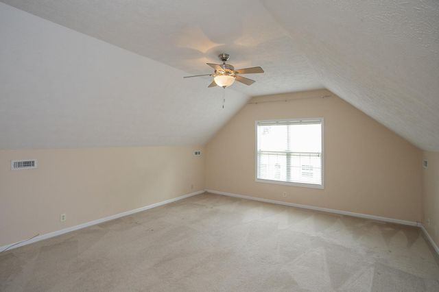 134 Royal Ct, Gallatin, TN 37066